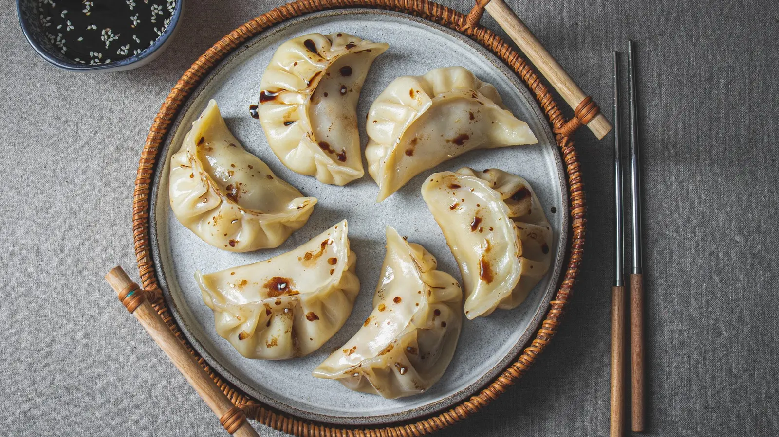 empanadillas de carne - Cocinas carne antes de rellenar la bola de masa