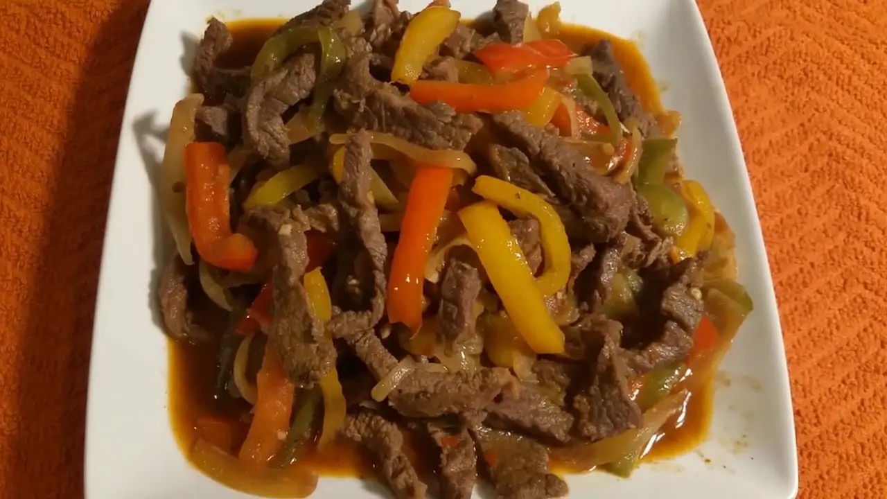 carne con pimientos - Cómo se come el pimiento