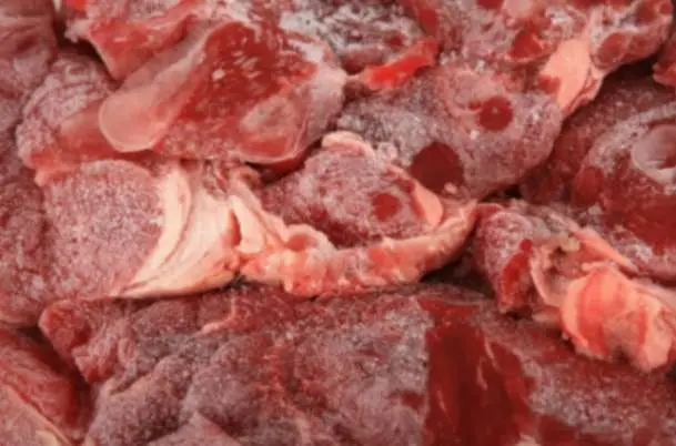 como descongelar carne rapido - Cuál es la mejor manera de descongelar carne