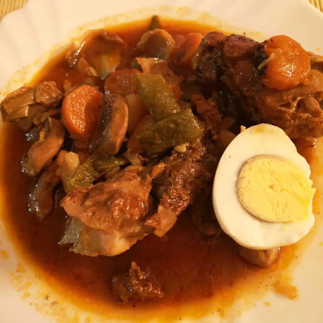 cuantas calorias tiene un guiso de carne - Cuántas calorías tiene un plato de guiso casero