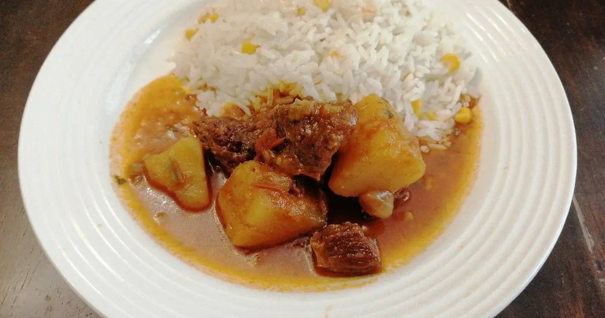 arroz blanco con carne guisada - Cuántas calorías tiene un plato de guiso de arroz con carne