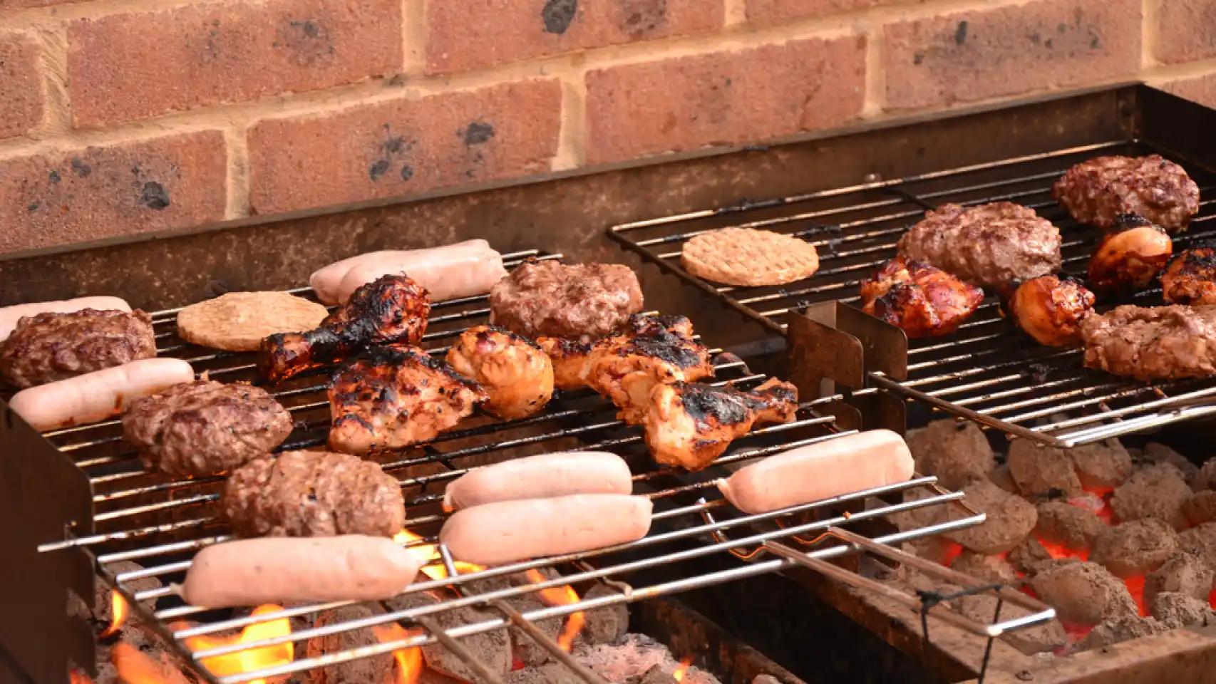 Cuando poner la carne en la barbacoa: una el momento perfecto - Cuánto tiempo antes hay que encender una barbacoa cuando poner la carne en la barbacoa - Cuánto tiempo antes hay que encender una barbacoa