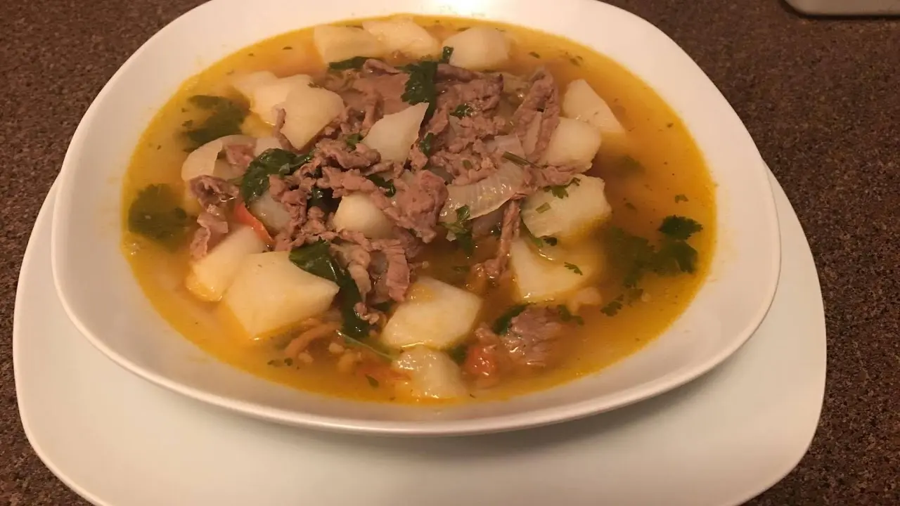 Caldo de papa con carne: una deliciosa opción llena de beneficios - Qué beneficios tiene el caldo de papá caldo de papa con carne - Qué beneficios tiene el caldo de papá