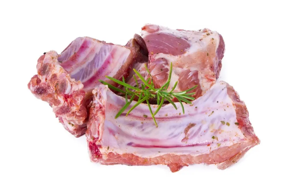 es bueno darle carne de cerdo a los perros - Qué pasa si un perro come carne de cerdo cocida
