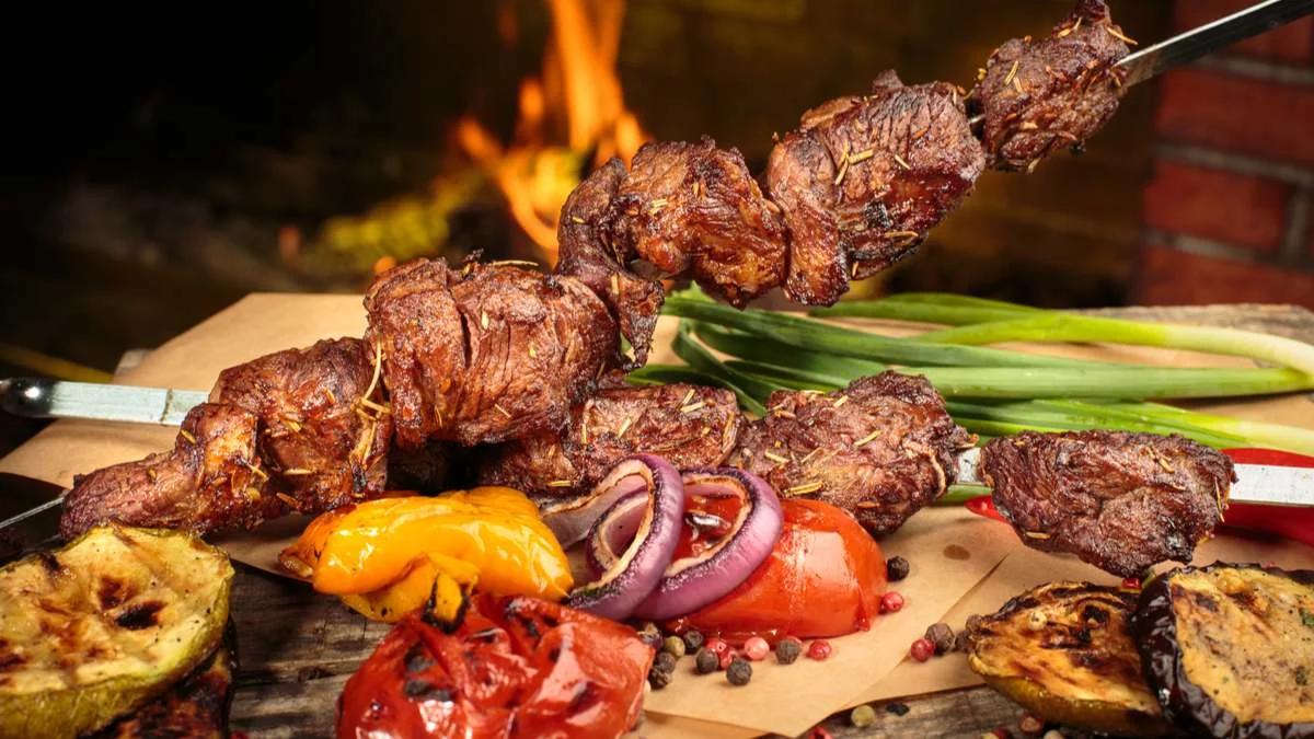 Barbacoa de carne y verduras: una deliciosa combinación - Qué verduras poner en una barbacoa barbacoa de carne y verduras - Qué verduras poner en una barbacoa